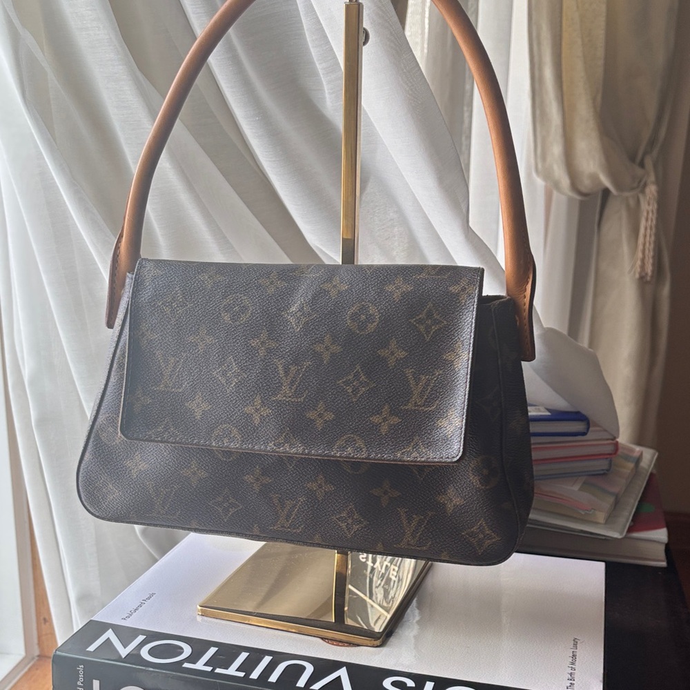 EUC Vintage Louis Vuitton Mini Looping Signature Monogram Bag
